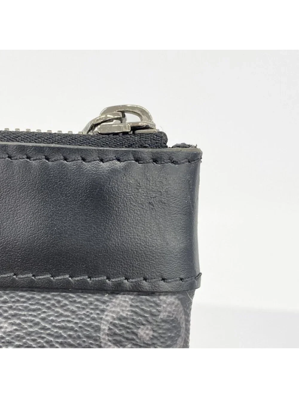 Louis Vuitton Clutch Monogram Eclipse Pochette Discovery Black